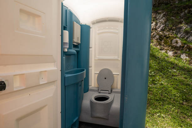 Best Porta potty rental for parties  in Vernon, AL